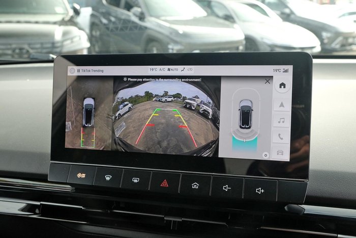 2024 MG MG4 Essence 64 150kW