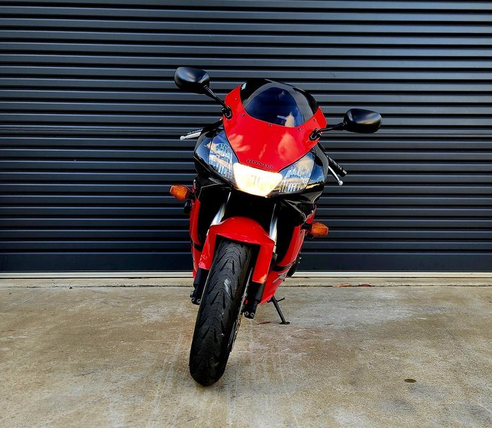 2002 Honda CBR954RR Fireblade Fireblade Red