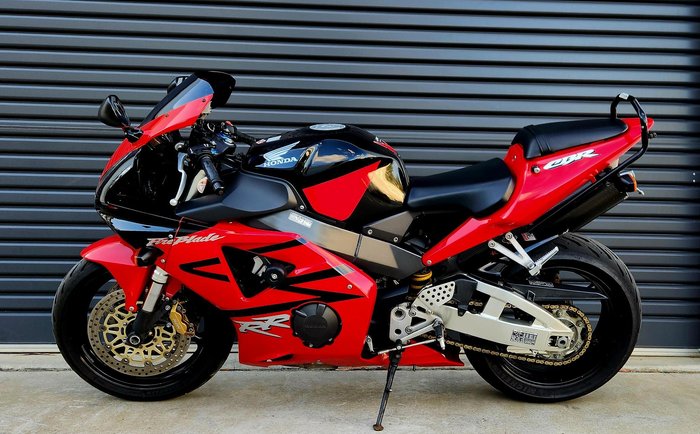 2002 Honda CBR954RR Fireblade Fireblade Red