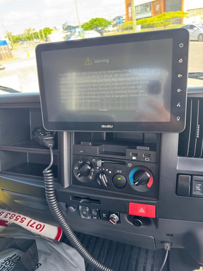 2024 Isuzu N Series NPS 75/45-155 White