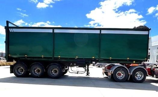2014 Freightmaster Hardox Chassis Tipper Green