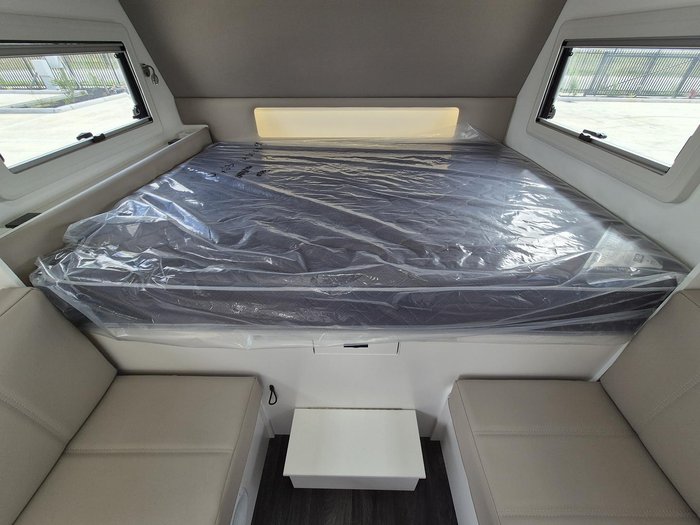 2024 JB Caravans Gator Hybrid 14'