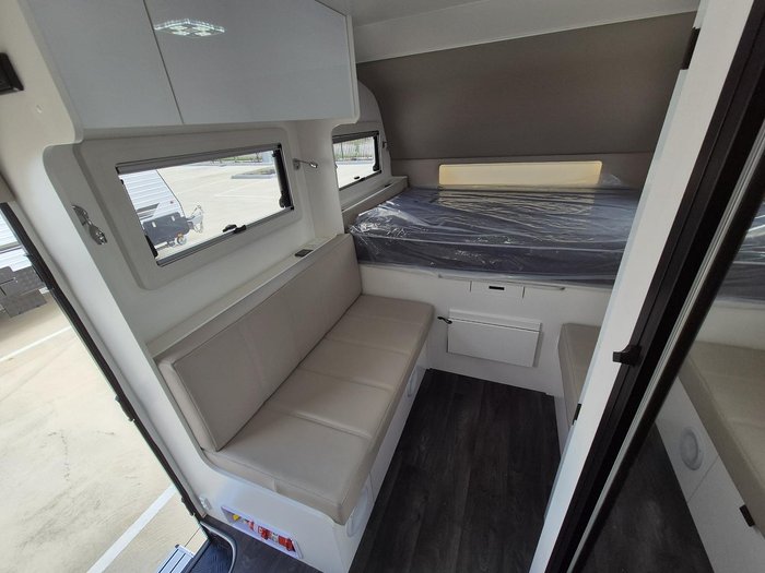 2024 JB Caravans Gator Hybrid 14'