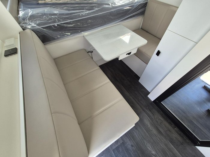 2024 JB Caravans Gator Hybrid 14'