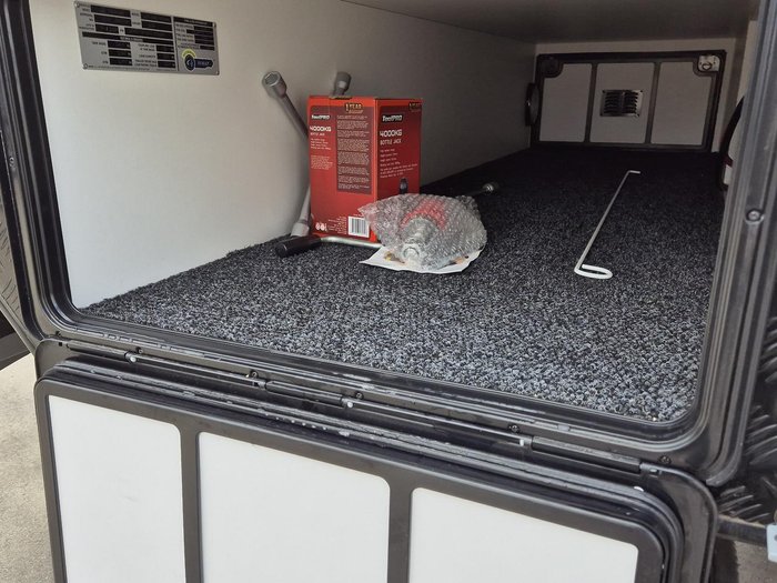 2024 JB Caravans Dirt Road Extreme 20'6 Rd Cafe