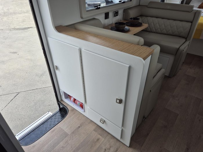 2024 JB Caravans Dirt Road Extreme 20'6 Rd Cafe