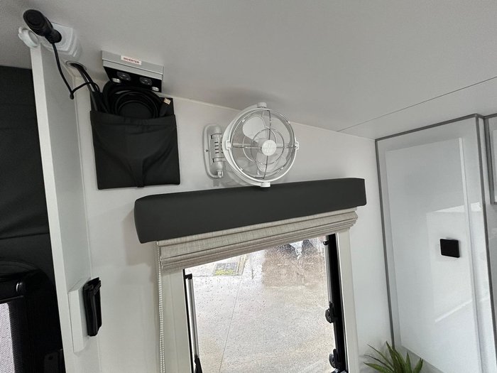2024 JB Caravans 19'6 Scorpion Sting Air Fd Cafe