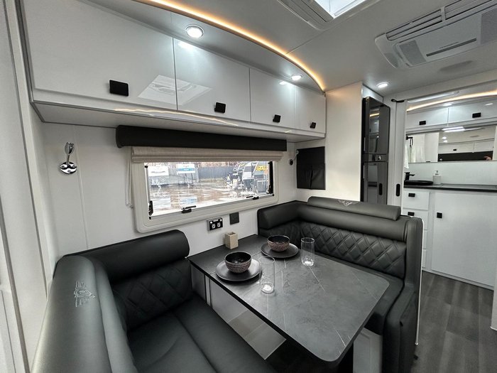 2024 JB Caravans 19'6 Scorpion Sting Air Fd Cafe