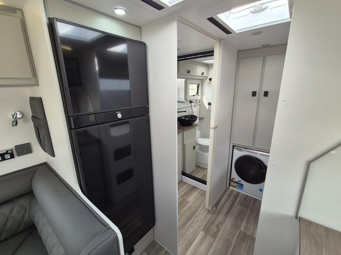 2024 JB Caravans Scorpion Sting 22'6 Front Dr Family Bunk