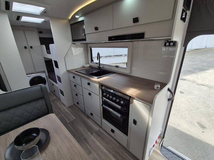 2024 JB Caravans Scorpion Sting 22'6 Front Dr Family Bunk