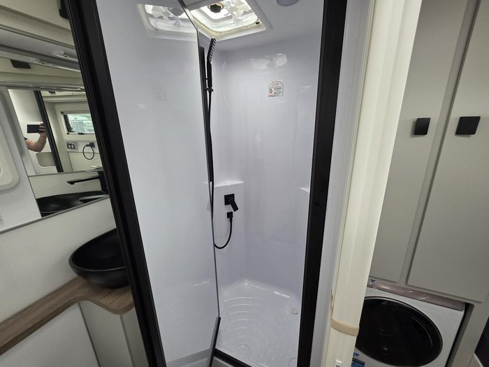 2024 JB Caravans Scorpion Sting 22'6 Fd Family