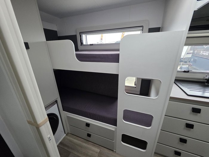 2024 JB Caravans Scorpion Sting 22'6 Fd Family