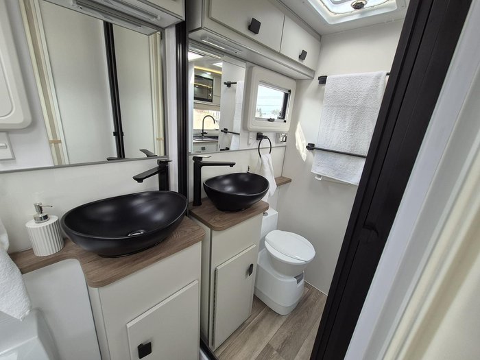 2024 JB Caravans Scorpion Sting 22'6 Front Dr Family Bunk