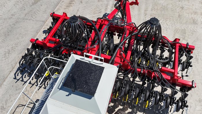 0 SERAFIN ECOSOW 632 SINGLE DISC SEEDER WITH PJ GREEN NEW RED