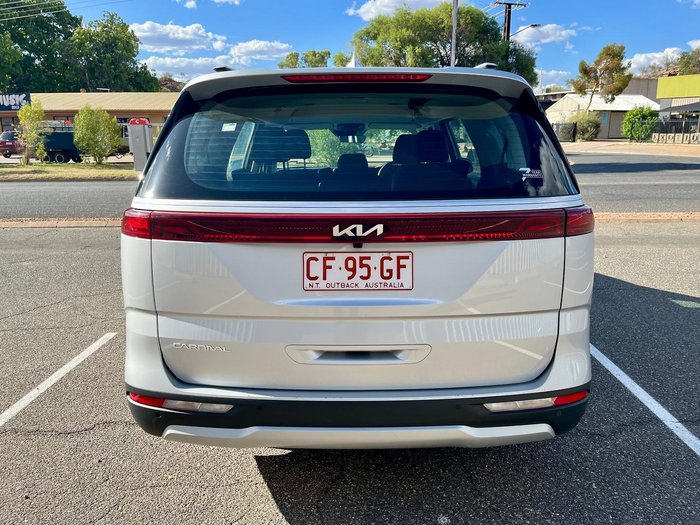 2022 Kia Carnival S
