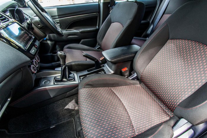 2019 Mitsubishi ASX ES