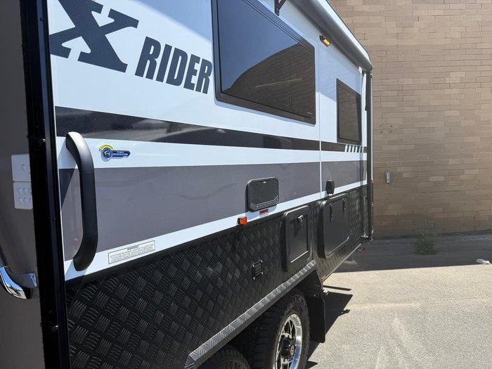 2025 Millard Display Model Sale X-Rider Big Bathroom