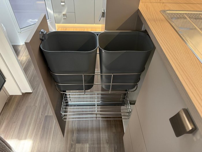 2025 Millard Display Model Sale X-Rider Big Bathroom