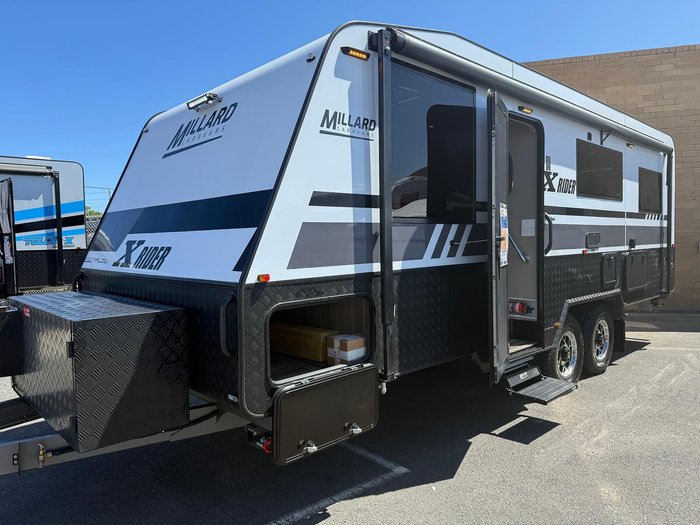 2025 Millard Display Model Sale X-Rider Big Bathroom
