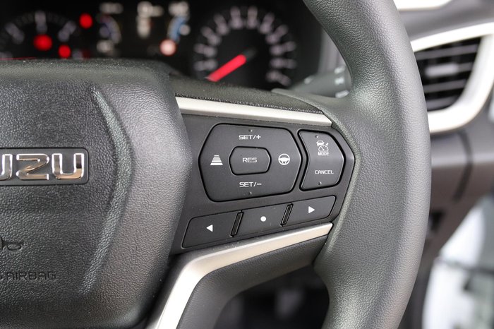 2023 Isuzu MU-X LS-M