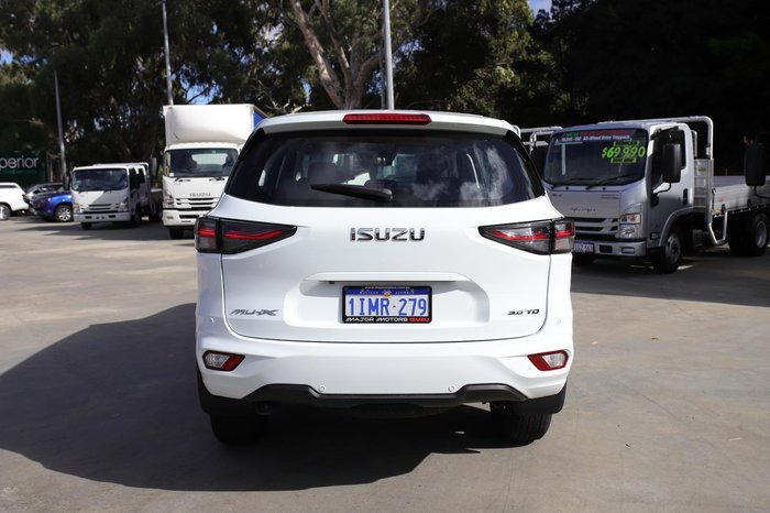2023 Isuzu MU-X LS-M