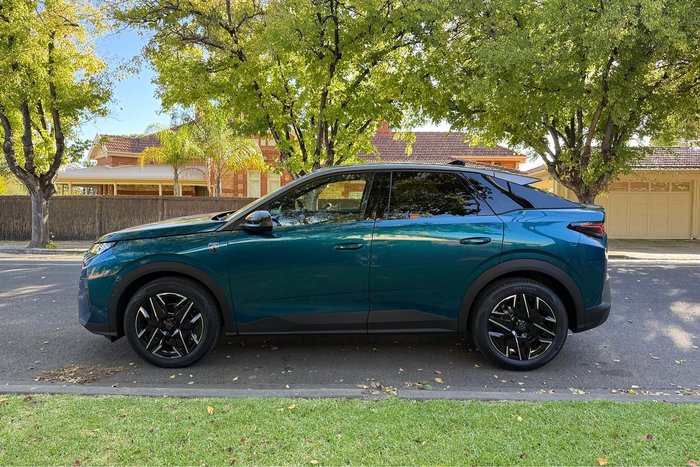 2024 Peugeot 3008 GT Premium Hybrid