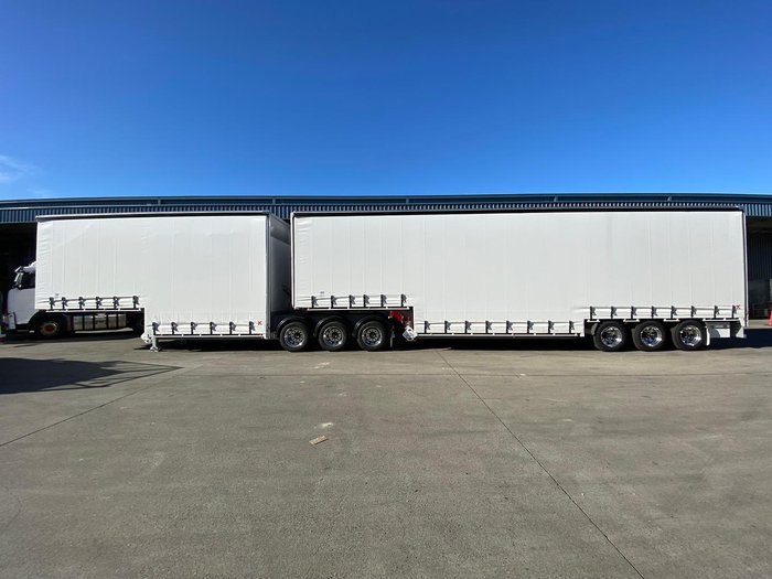 2026 Krueger 34P Double Drop Mezzanine B Double Combination White