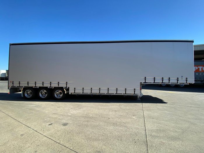 2025 Krueger 34P Double Drop Mezzanine B Double Combination White