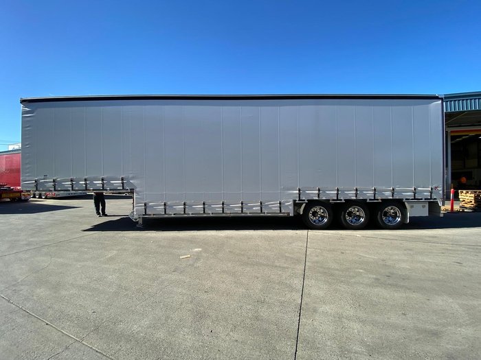 2025 Krueger 34P Double Drop Mezzanine B Double Combination White