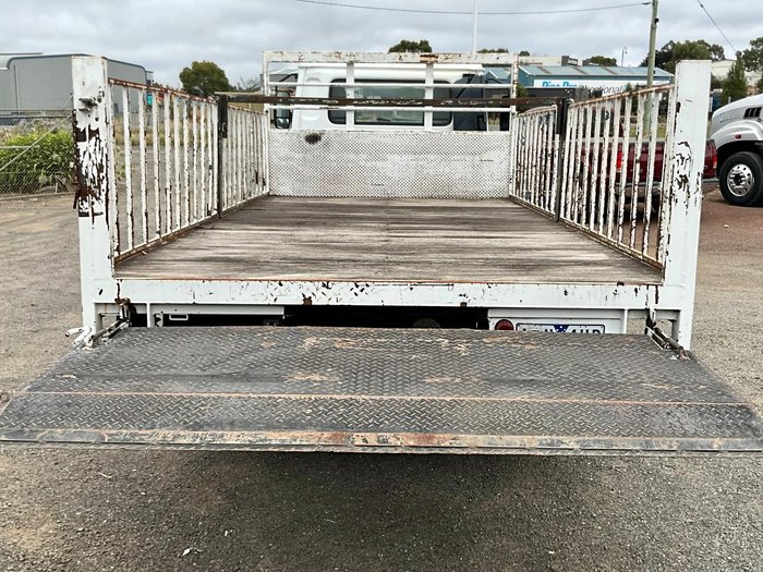2010 UD Mk37a 10400 Gvm Tray Tailoader Rwc $26000 Inc Gst UD MKB37A WHITE