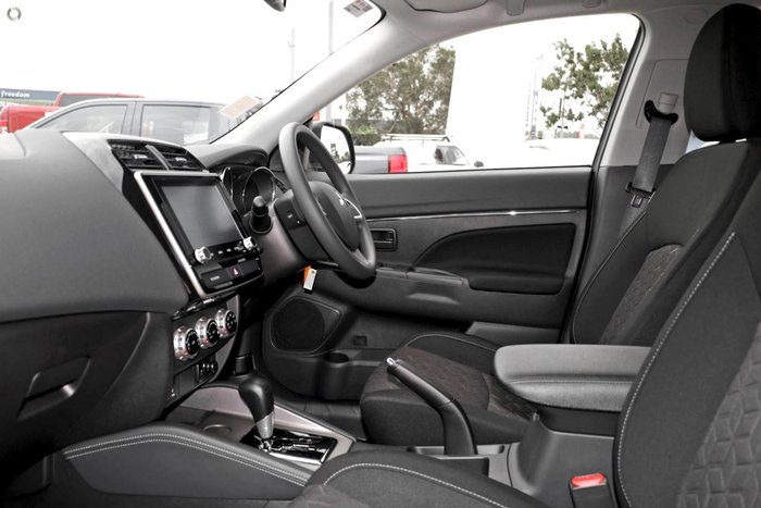 2024 Mitsubishi ASX ES