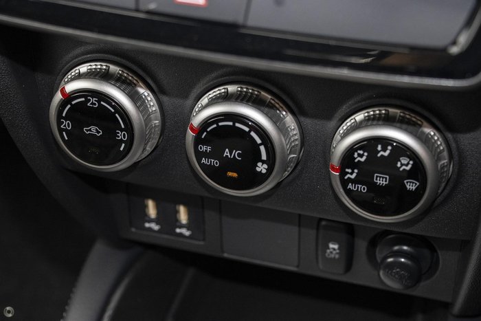 2024 Mitsubishi ASX ES