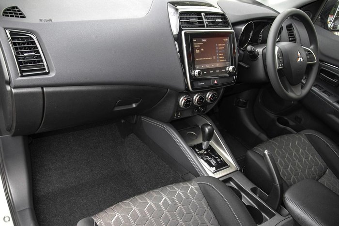 2024 Mitsubishi ASX ES