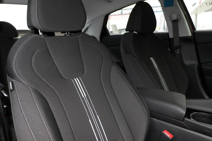 2025 Hyundai i30 Hybrid