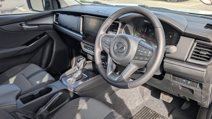 2025 Mazda BT-50 XTR