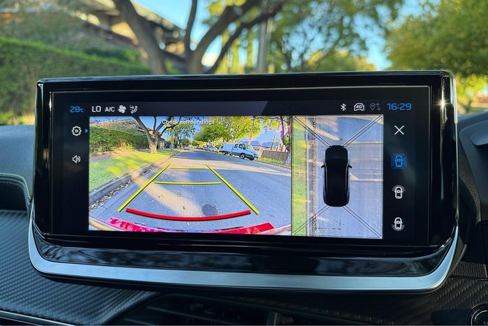 2024 Peugeot 2008 GT Hybrid