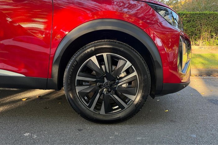 2024 Peugeot 2008 GT Hybrid