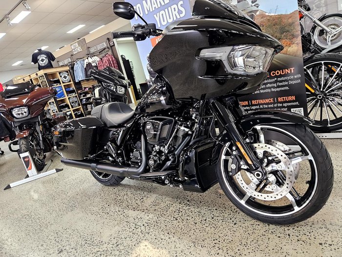 2025 Harley-Davidson Road Glide 117 (FLTRX) Touring Black