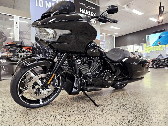2025 Harley-Davidson Road Glide 117 (FLTRX) Touring Black