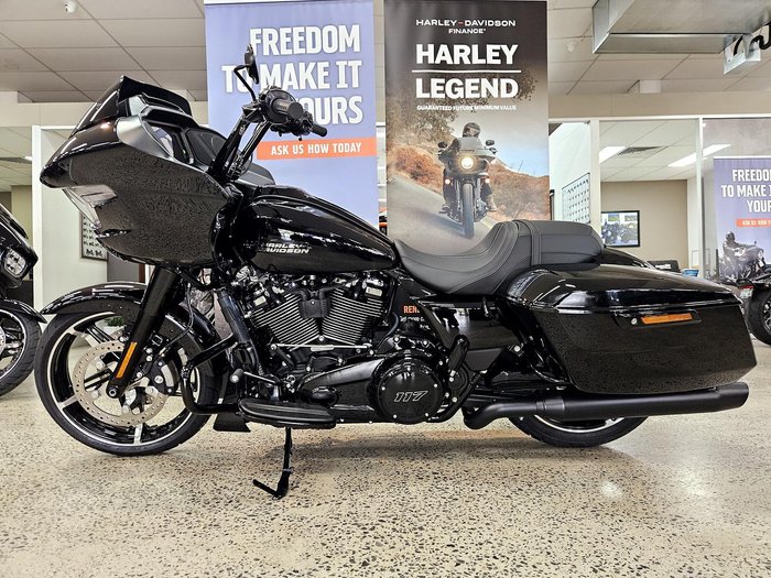 2025 Harley-Davidson Road Glide 117 (FLTRX) Touring Black