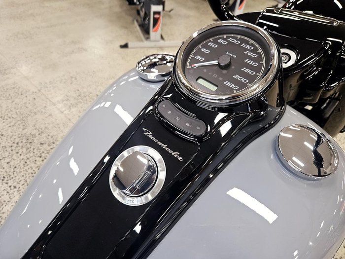 2025 Harley-Davidson Freewheeler 114 (FLRT) Freewheeler Grey