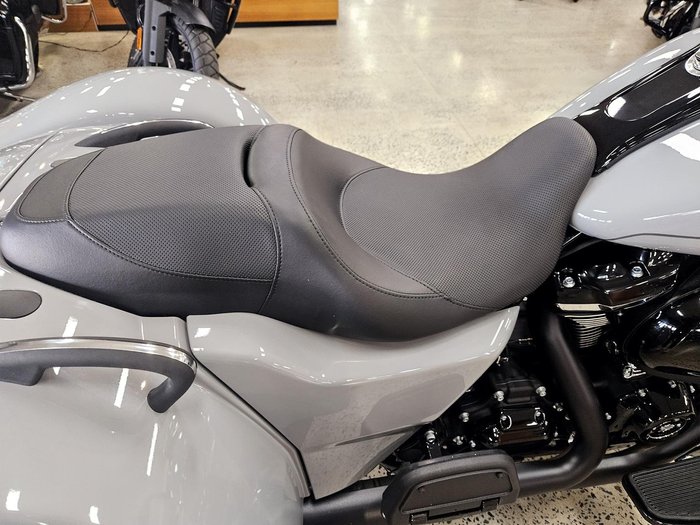 2025 Harley-Davidson Freewheeler 114 (FLRT) Freewheeler Grey