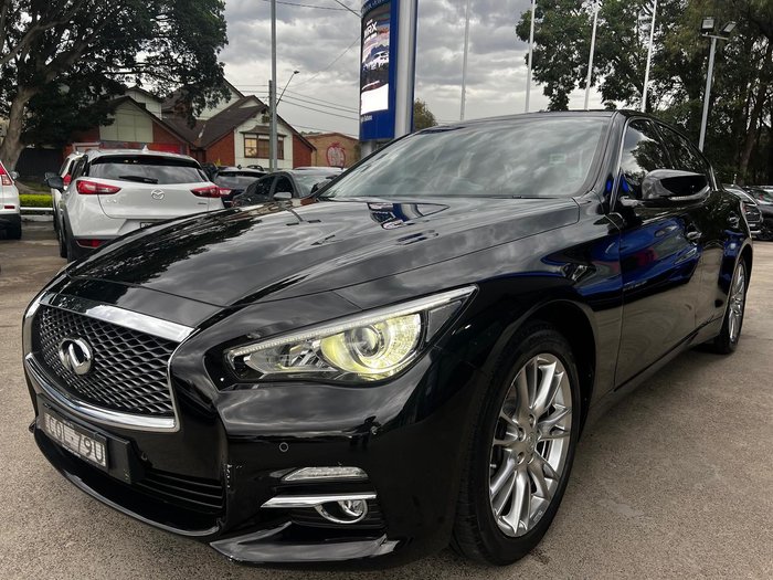 2013 INFINITI Q50 GT