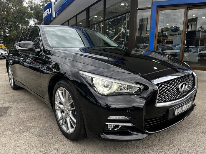2013 INFINITI Q50 GT