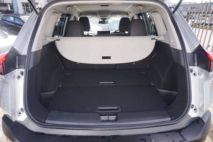 2025 Nissan X-TRAIL ST-L