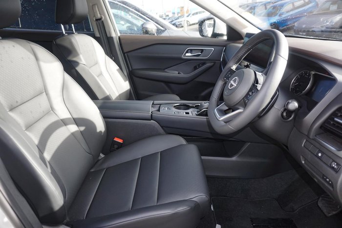 2025 Nissan X-TRAIL ST-L