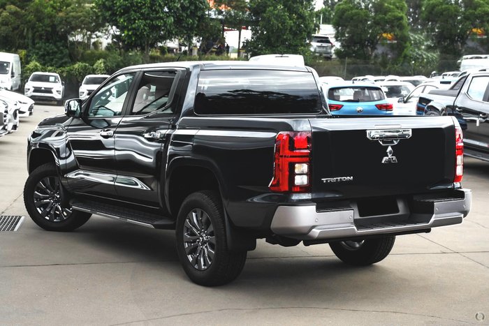 2024 Mitsubishi Triton GLS