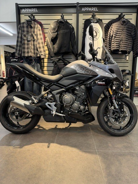 2025 Triumph 2025 Triumph 800CC Tiger Sport 800 (TIGSP800) SAPPHIRE BLACK