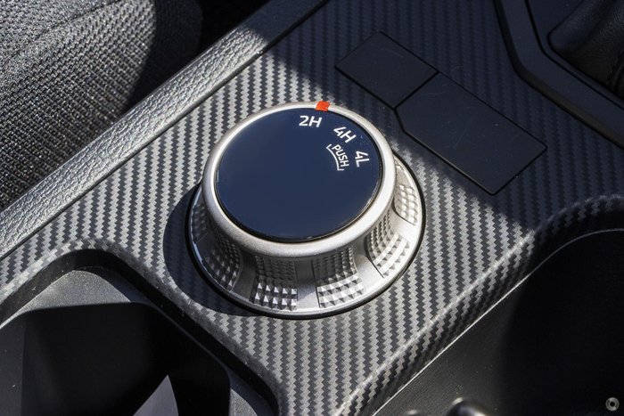 2024 Mitsubishi Triton GLX