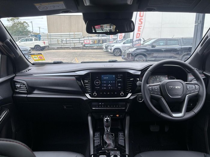 2025 Isuzu MU-X X-TERRAIN